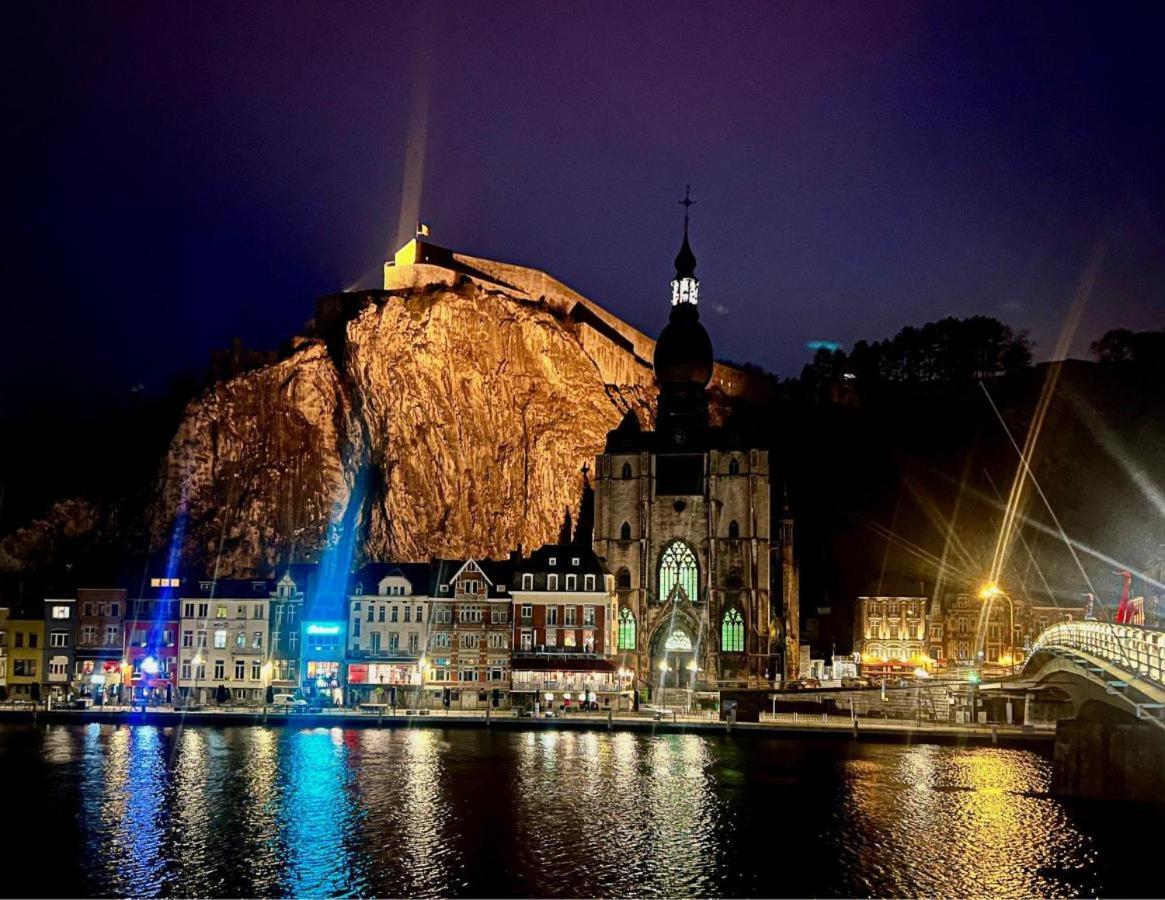 Au Pied De L'Abbaye De Leffe Hotel Динант Екстериор снимка